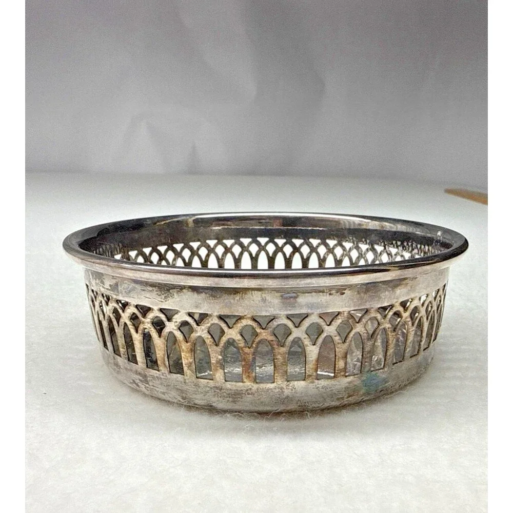Lunt Silverplate Wine Bottle Coaster M210 Pierced Gallery Barware Vintage